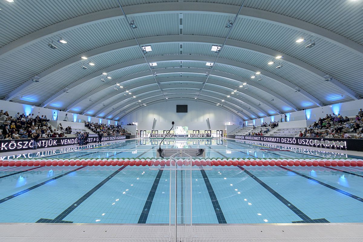 Átadták a máriaremetei Gyarmati Dezső Uszodát