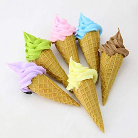 Fagyi helyett gyurmát tesznek a tölcsérbe