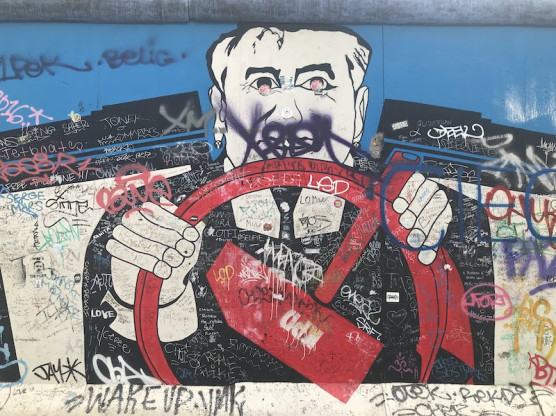 Harminc évvel a berlini fal után