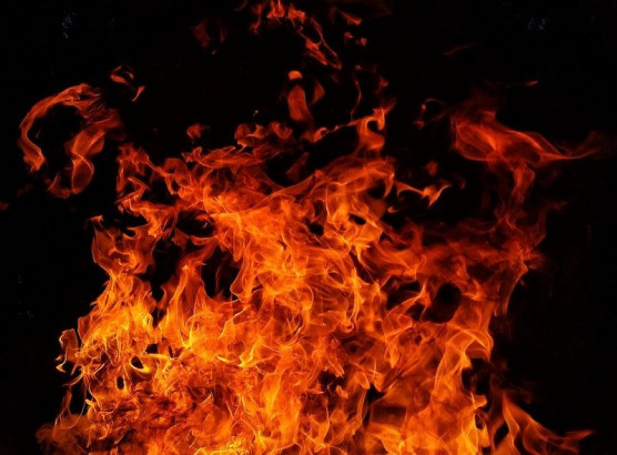 Tűz ütött ki egy ceglédi iskolában