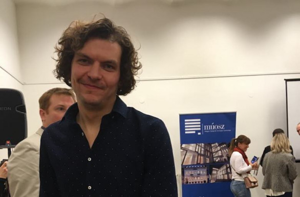 Elismerések, filmek, festmények...