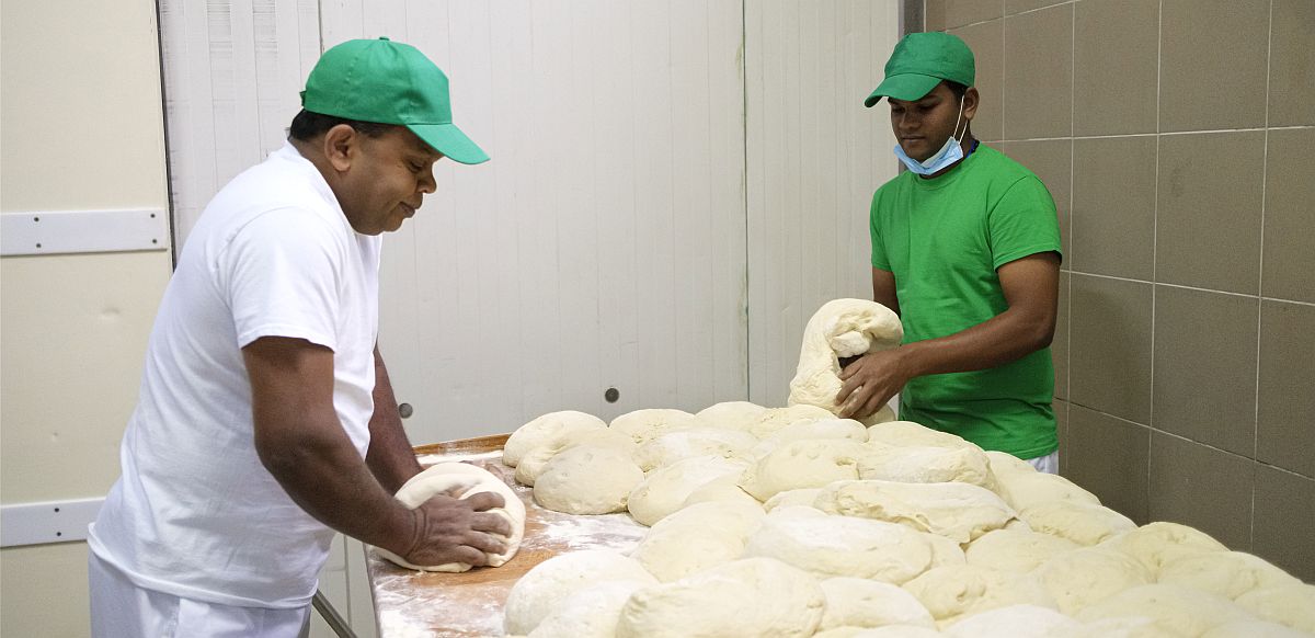 Ditrói vendégmunkások - Srí Lanka-i pékek a Ditrói péksé