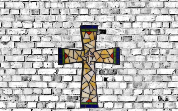 A keresztény eszméket a menekültekkel szembeállítani egyenesen perverzió, de jogos a nyitott határoktól való félelem