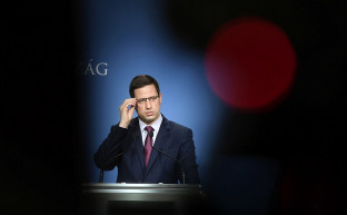 Pedagógusok béremelése: Gulyás az ellenzéket és 