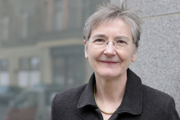 Merkelnek a sarkára kell állnia, hogy Orbánék vétóját megakadályozza