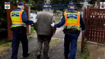 Kettő – Szénási Sándor jegyzete