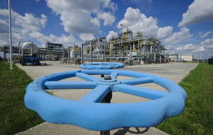 Sztrájkolhatnak a tiszaújvárosi MOL-nál is