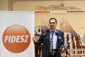 Milliárdos kárt okozhatott a Fidesz a Várban