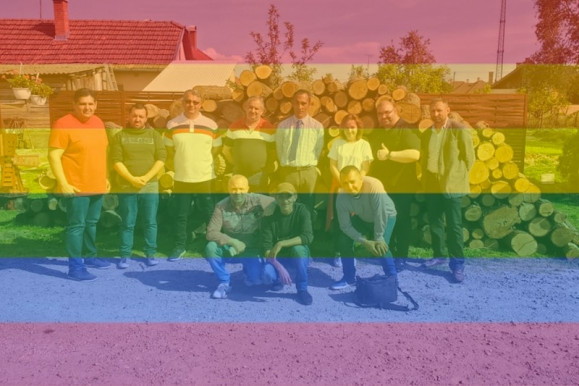 Segítő romák és kirekesztett transzneműek