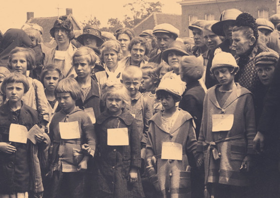 Száz éve indultak el az első gyermekvonatok