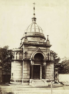 NAV: Maffiagyanú a Nemzeti Örökség Intézeténél