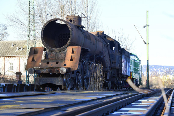 Szárnyaszegett vasút