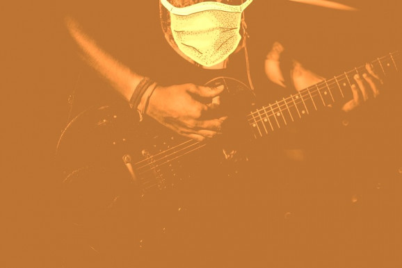 Könyörgöm, tegyünk már fel kérdéseket – Selmeci János jegyzete