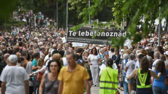 A luxusszálloda ellen tiltakozott a futó, nem akarták átadni az érmét