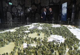 Karácsony: gyermeteg játékot folytat a kormány