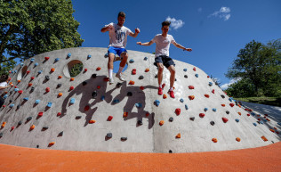 A városligettől Berlinig - Utcafront