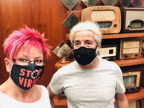 Első szólólemez búcsúzáshangulattal