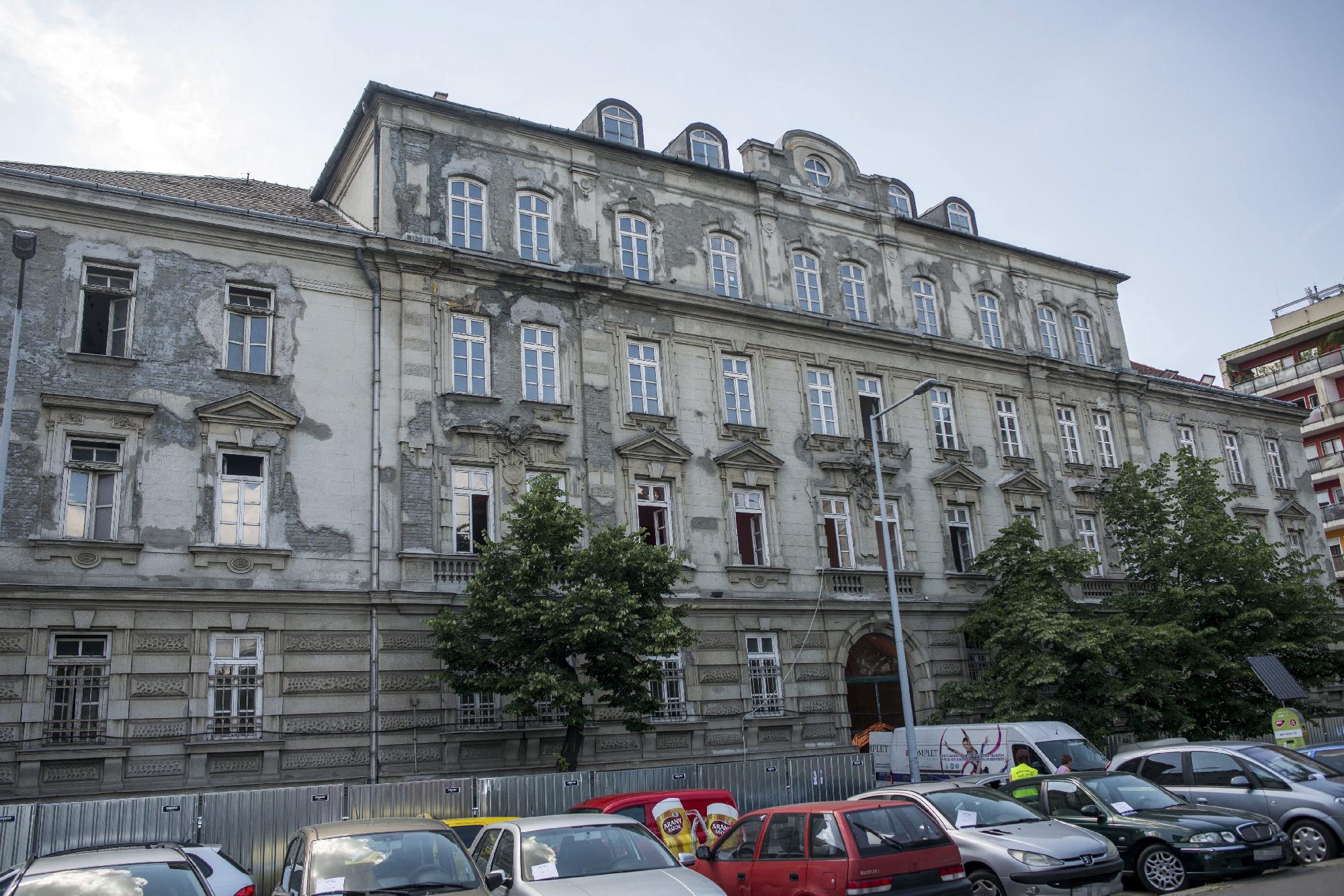 A volt Radetzky-laktanya helyén épül a Bem Palace irodaház  