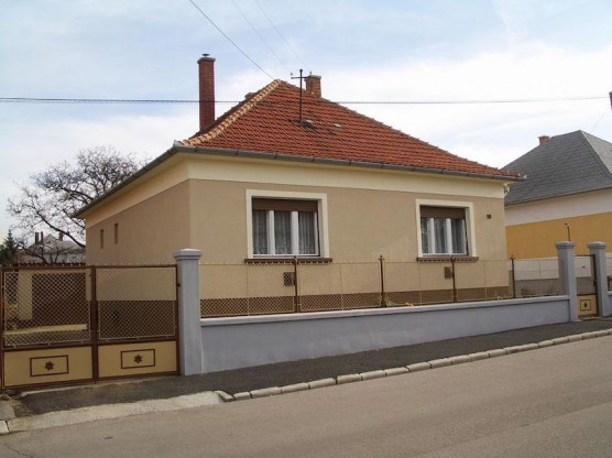 Már Kádár előtt is voltak Kádár-kockák