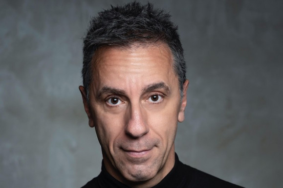 „Nem tudna bratyizni a példaképekkel”