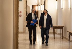 Elhatárolódnak az ellenzéki nagyvárosok az Orbánt támogató levéltől