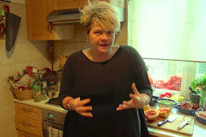 Heni főz neked – Jelenetek egy konyhából