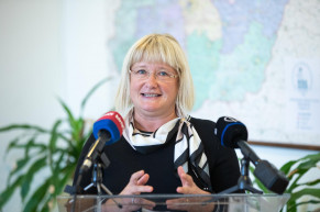 A Fidesz kiállt az EP-ben Ukrajna szuverenitása mellett, miután Szijjártó Nagy-Magyarországgal pózolt