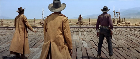 Minden önkényúr rémálma – Kárpáti János jegyzete