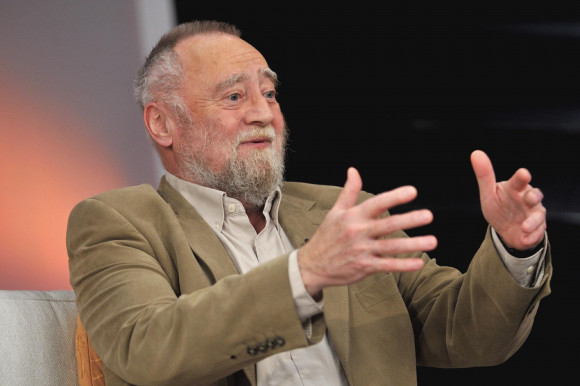 A szocialista könnyűzene margójára