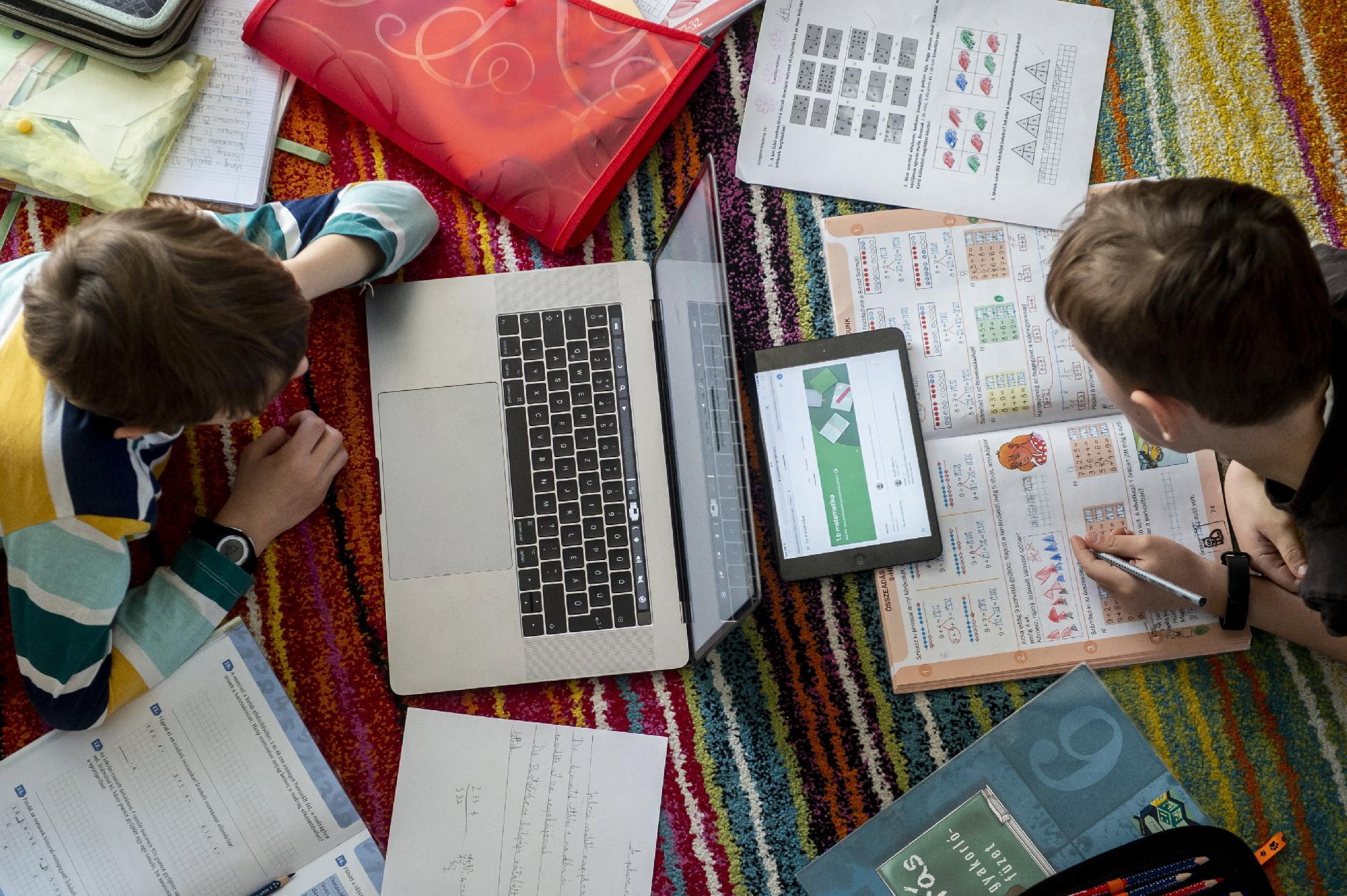 Koronavírus - Digitális távoktatás - Nagykőrös