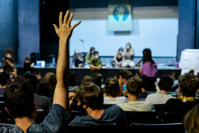 A CEU segítségével indul szeptemberben a Freeszfe Egyesület képzése