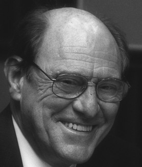 Meghalt Kupa Mihály