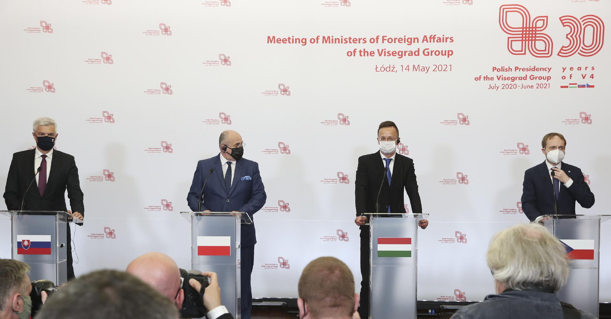 A visegrádi országok túl fogják élni Orbánt