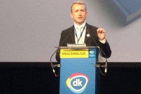 DK: Bayer Zsolt felesége áron alul kereskedik a vérplazmával