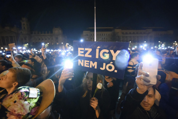 Ennek mindenki látni fogja kárát: a pedagógusok is csatlakoznak az egészségügyiek tüntetéséhez