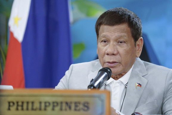 Dutertét fárasztja a lakosság, börtönnel fenyegeti a nem oltakozókat