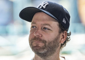 Rév Marcell az Emmy-jelöltek között