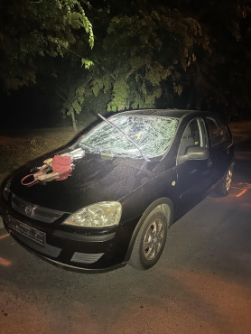 Öt embert ütött el egy 19 éves lány