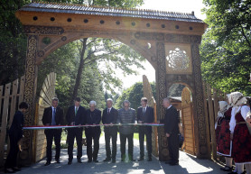 A nagy beruházásokért felelős fideszes hivatalban többeket letartóztattak