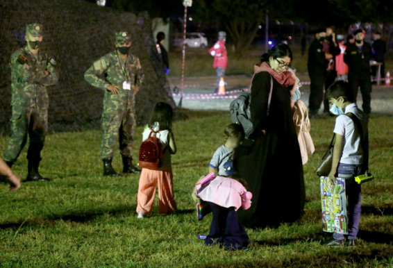 Legyünk albánok! – Dési János jegyzete