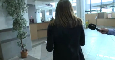 Varga Judit kosaras csellel menekült el a riporter kérdéseitől