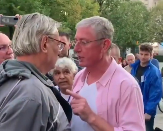 Gyalázták a nézelődőket, sírásba kergettek egy nőt, Gyurcsány közbelépett  