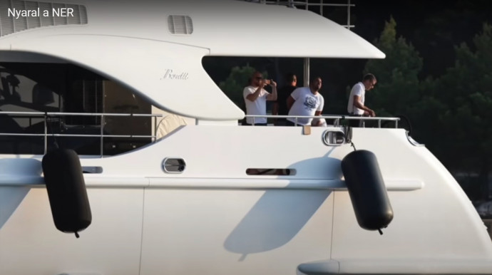Videóban mutatják meg, hogyan nyaralt idén a jachtozó NER-elit