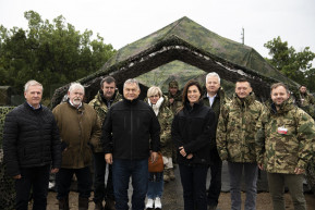 Varga Juditék közvetlen híreket akartak, de Szijjártó megvétózta