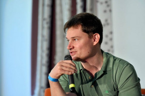 Megerősítené a gyermekvédelmi rendszert az LMP