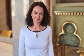 Szabó Tímea: Nevetségesek is lehetnének a 100 kérdés válaszai, ha nem lenne ilyen súlyos a helyzet