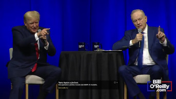 Trump megkapta a 3. oltást, fújolni kezdték