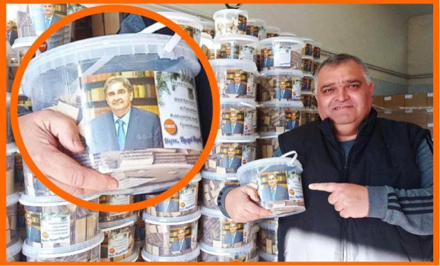 Hadházy szerint így kampányolnak a Fidesznek a helyzetbe hozott vállalkozók