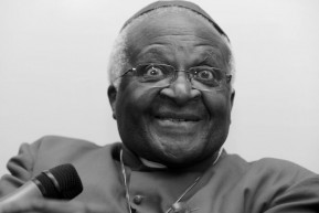 90 évesen meghalt Desmond Tutu