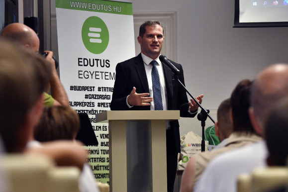 Megmutatták a pedagógusok az államtitkárnak, hogy ki kezdett gyurcsányozni: meglepődött